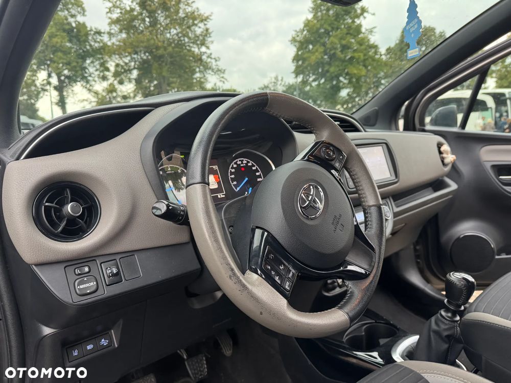 Toyota Yaris 1.5 Selection - 6