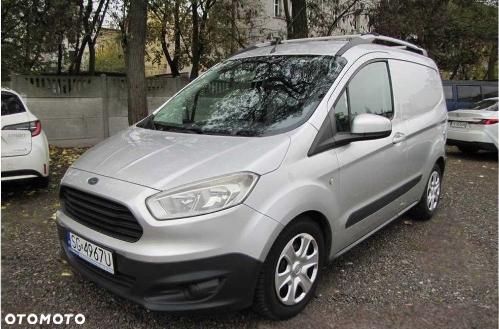 Ford Transit Courier - 1