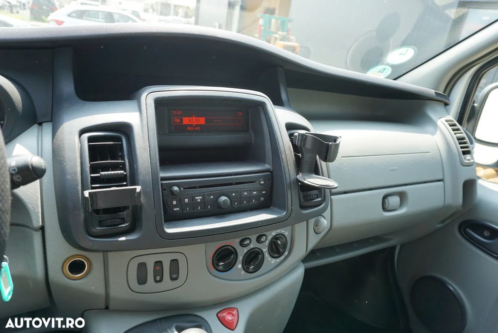 Renault Trafic - 15