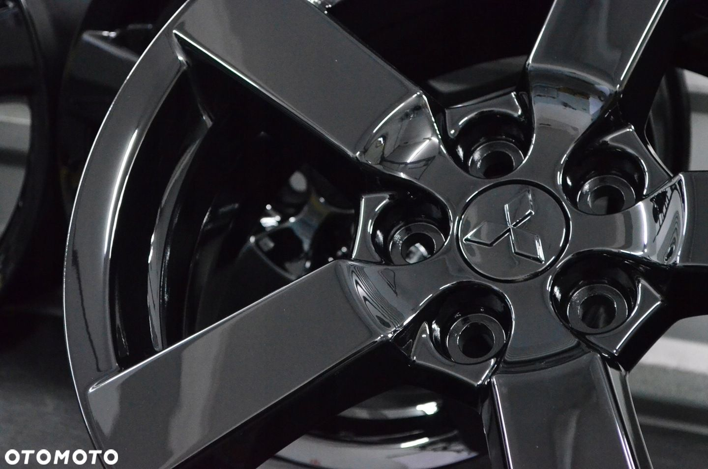 Felgi 5x114,3 R18 MITSUBISHI Outlander ASX Lancer - 4