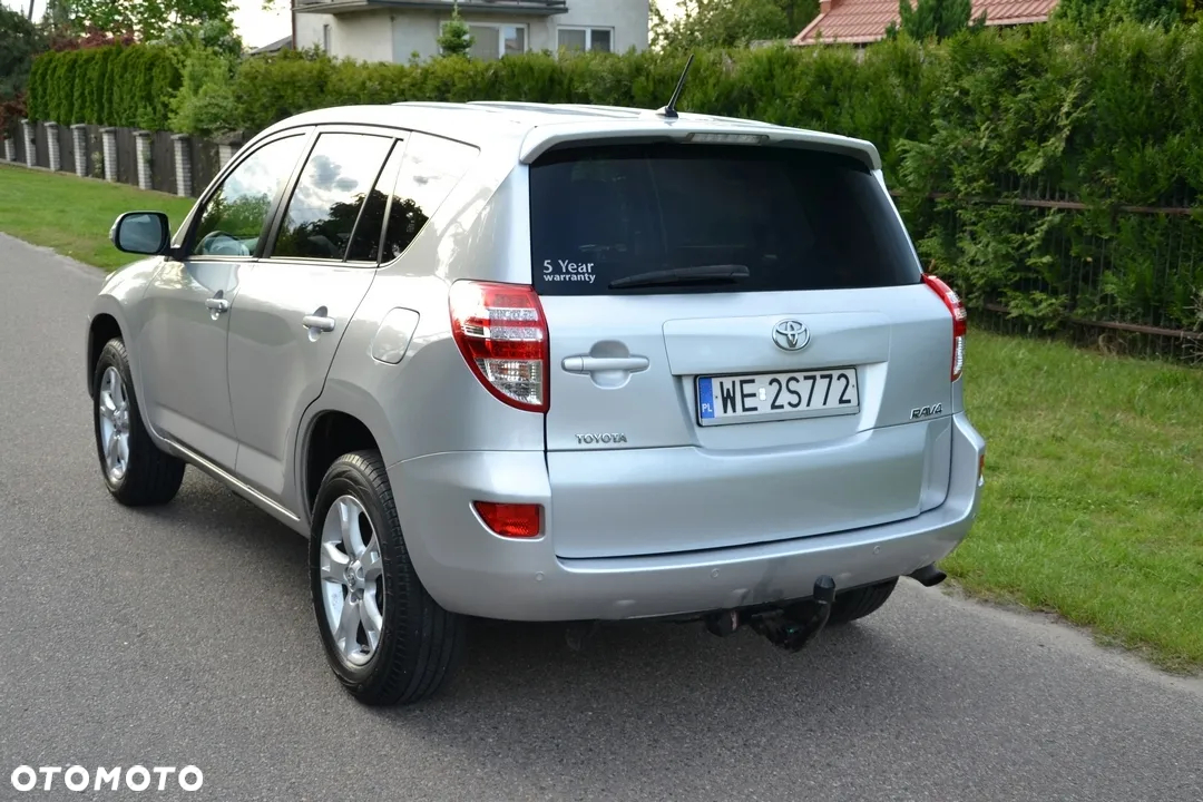 Toyota RAV4 2.2 D-4D 4x4 Executive - 6