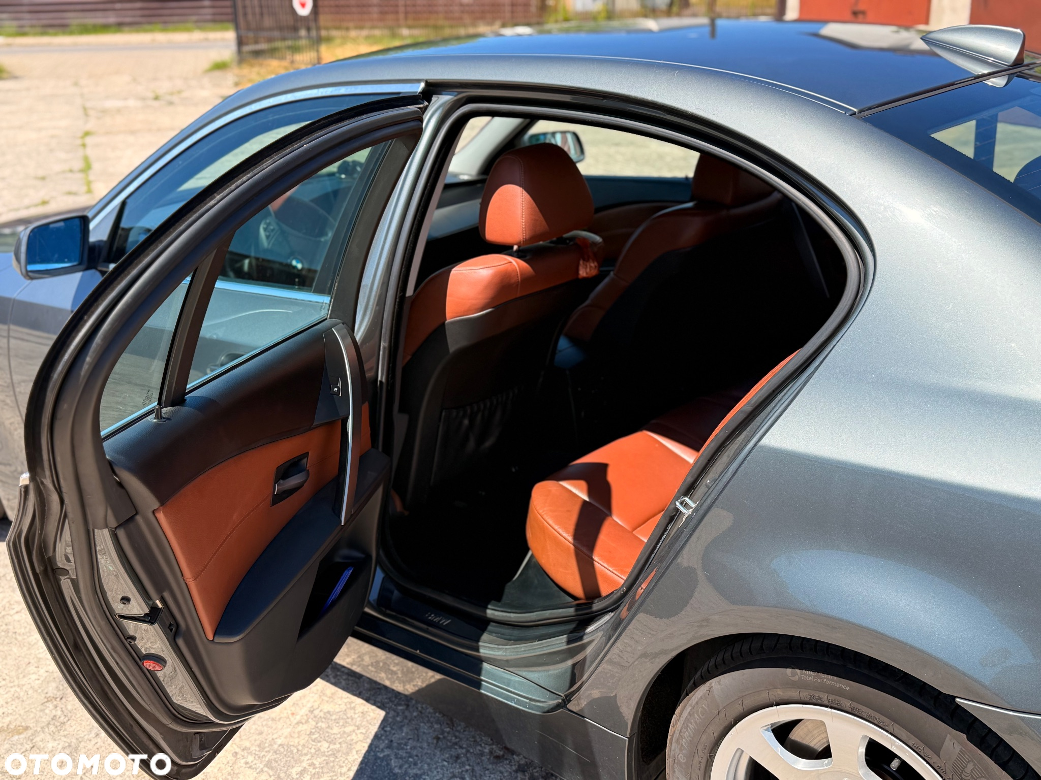 BMW Seria 5 525d Touring - 8
