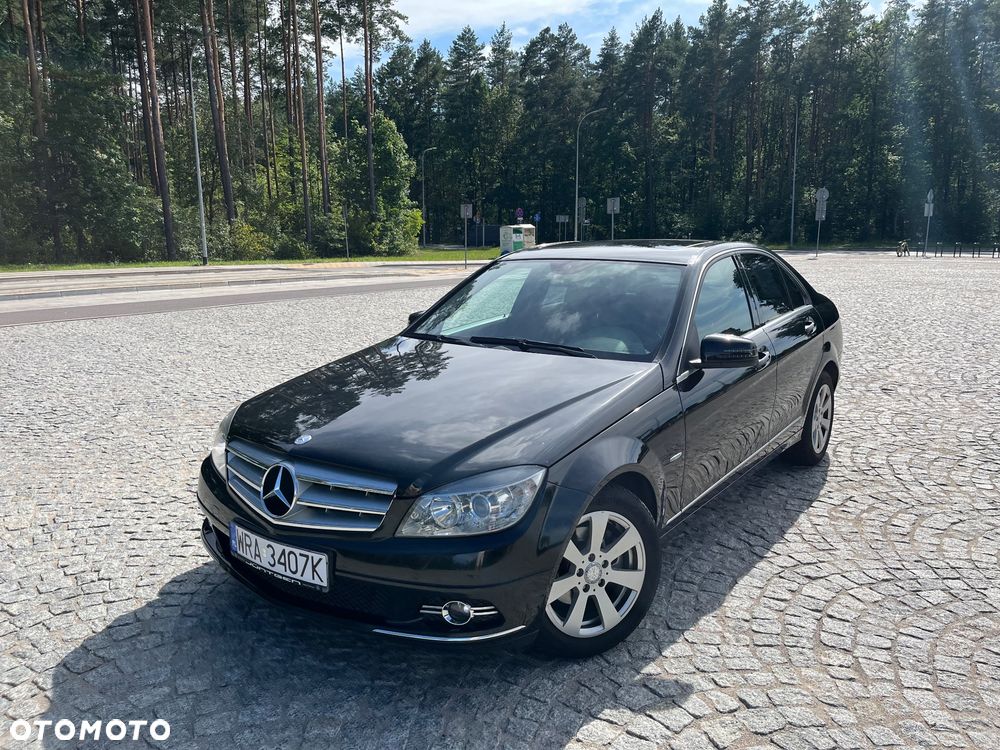 Mercedes-Benz Klasa C 180 CGI Automatik BlueEFFICIENCY Avantgarde - 1