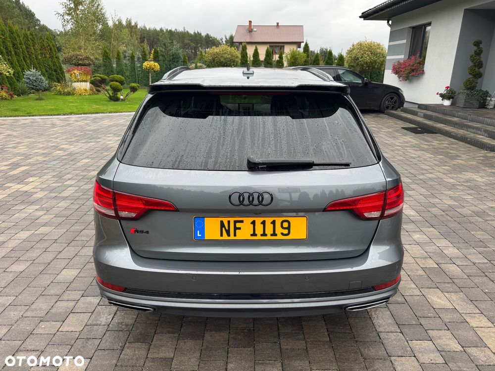 Audi A4 Avant 2.0 TDI ultra S tronic - 5