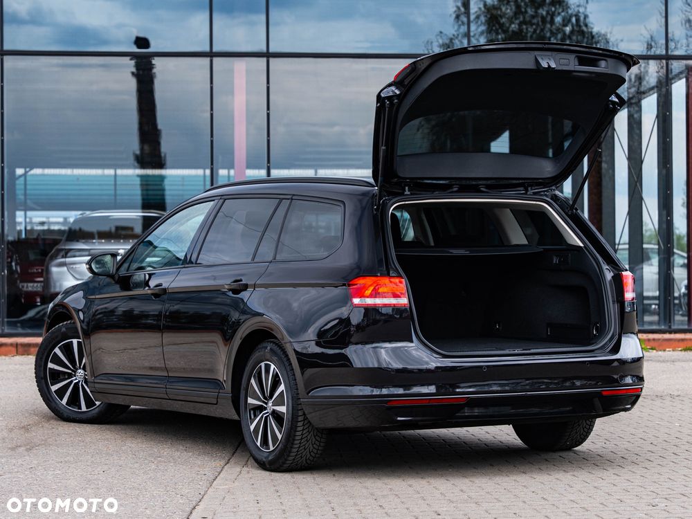 Volkswagen Passat Variant 1.6 TDI BMT Trendline - 8