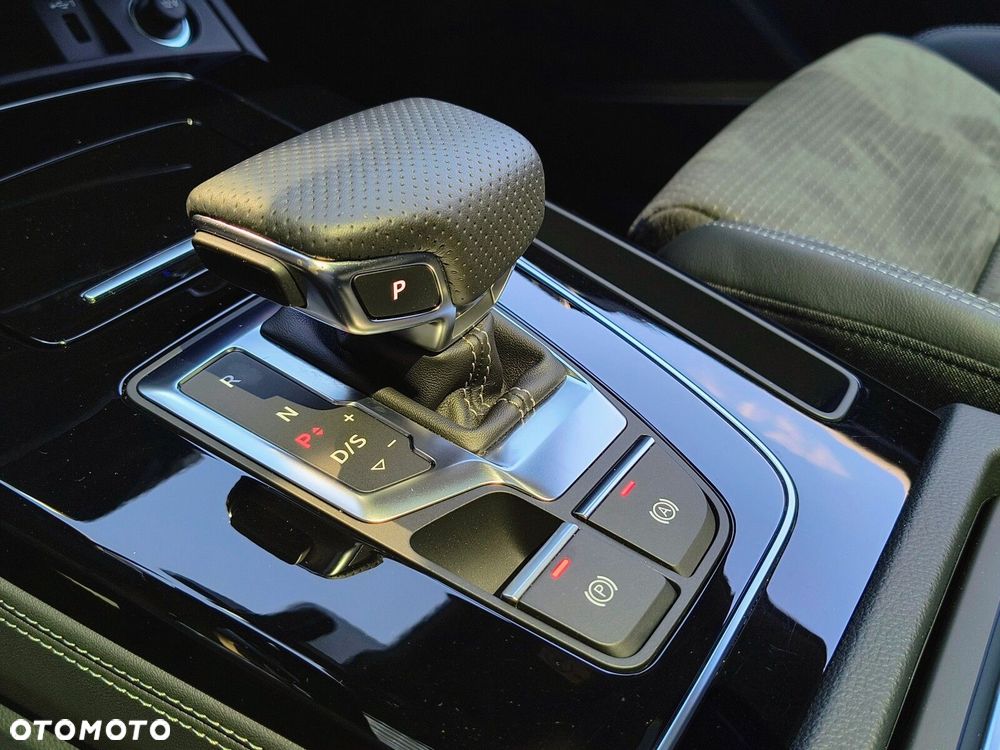 Audi Q5 40 TDI mHEV Quattro S Line S tronic - 28