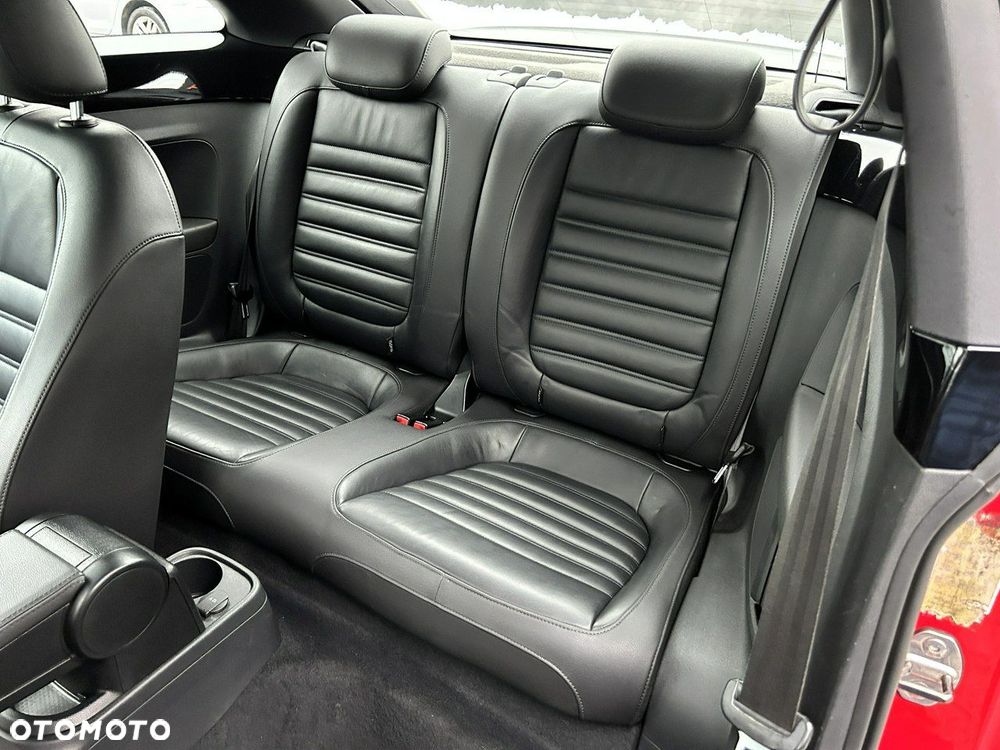 Volkswagen Beetle 2.0 TSI DSG Exclusive Sport - 26