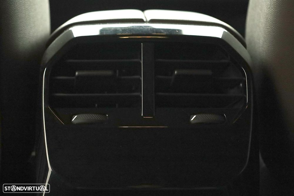 BMW iX xDrive 40 Pack Desportivo - 29