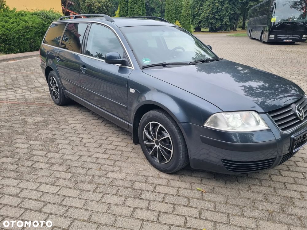 Volkswagen Passat 1.6 Comfortline Family - 8