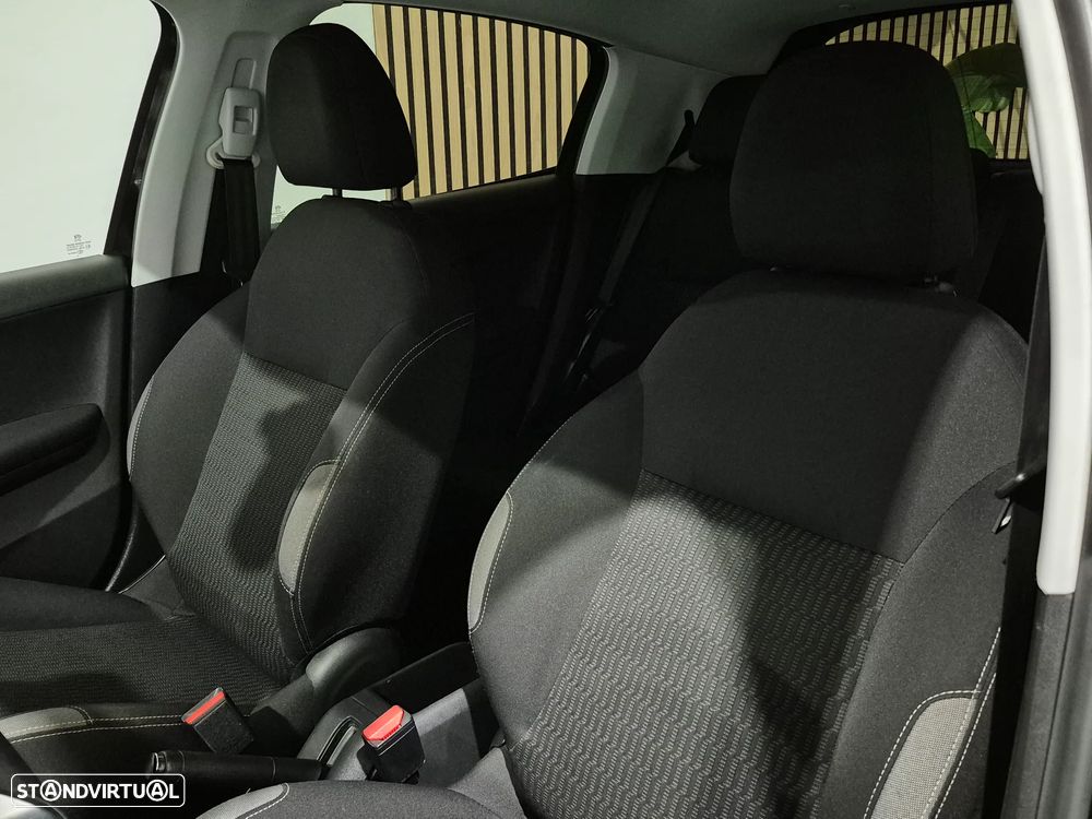 Peugeot 208 1.2 PureTech Style - 25