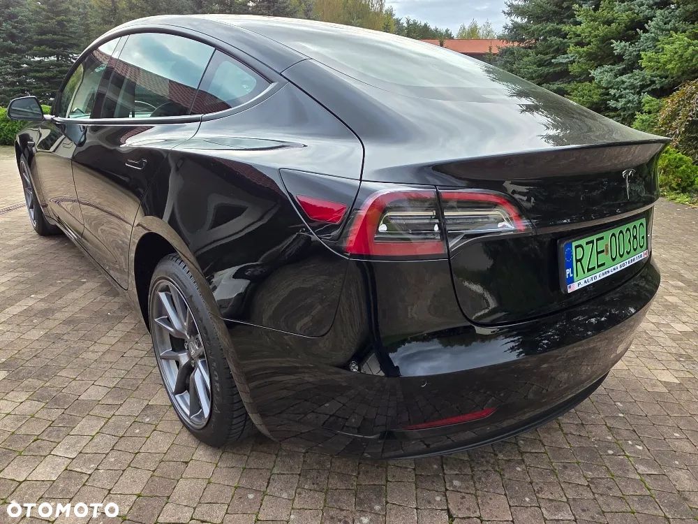 Tesla Model 3 Langstreckenbatterie Allradantrieb Dual Motor - 9