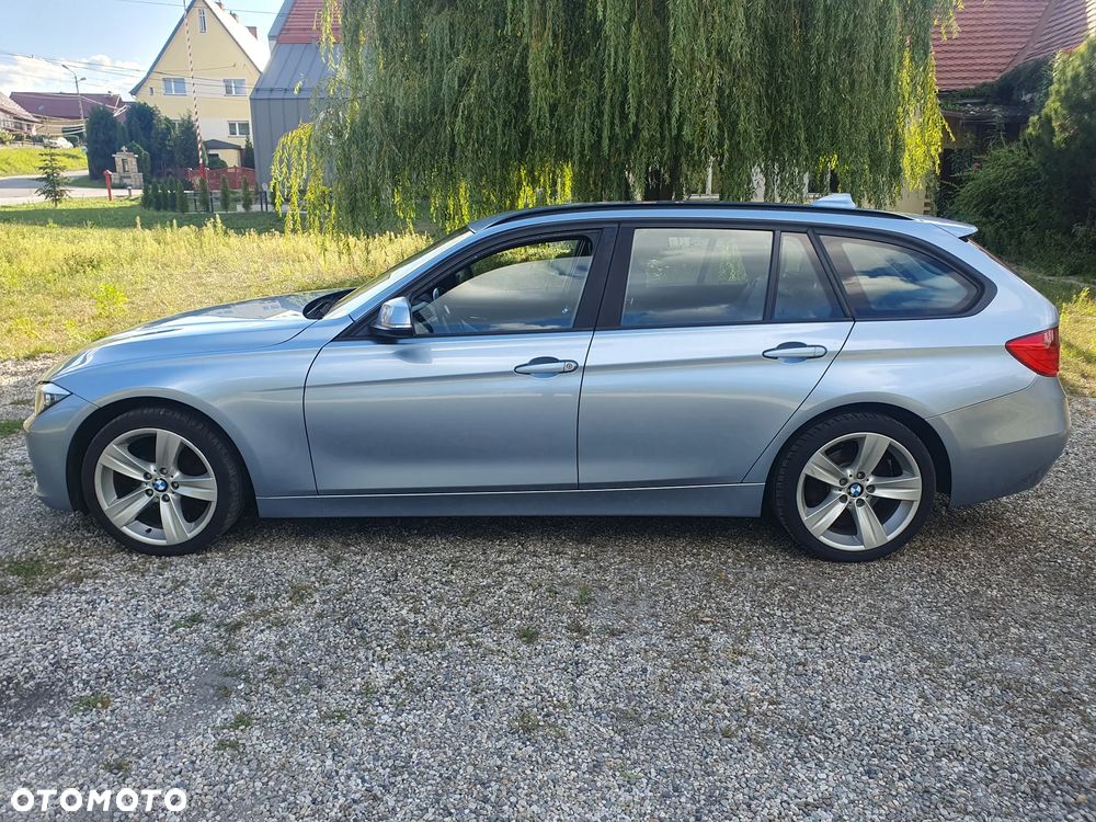BMW Seria 3 318d - 15