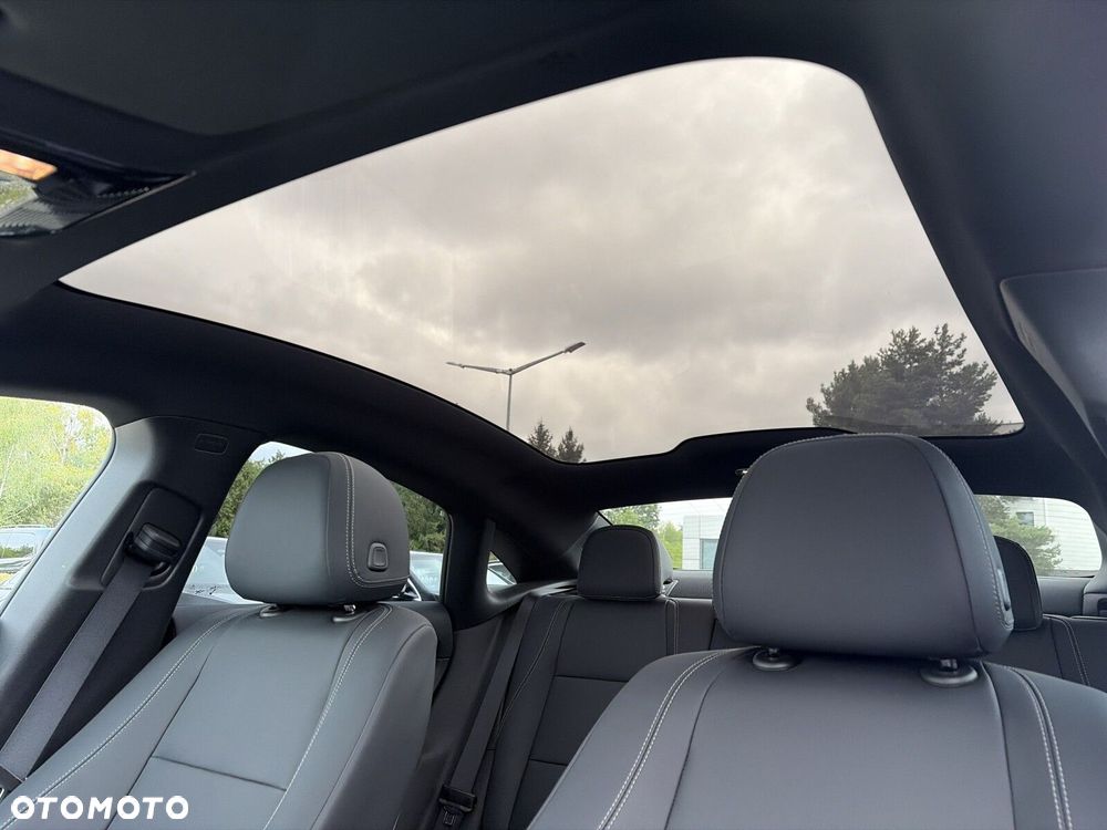 Mercedes-Benz CLA 200 mHEV 8G-DCT - 27