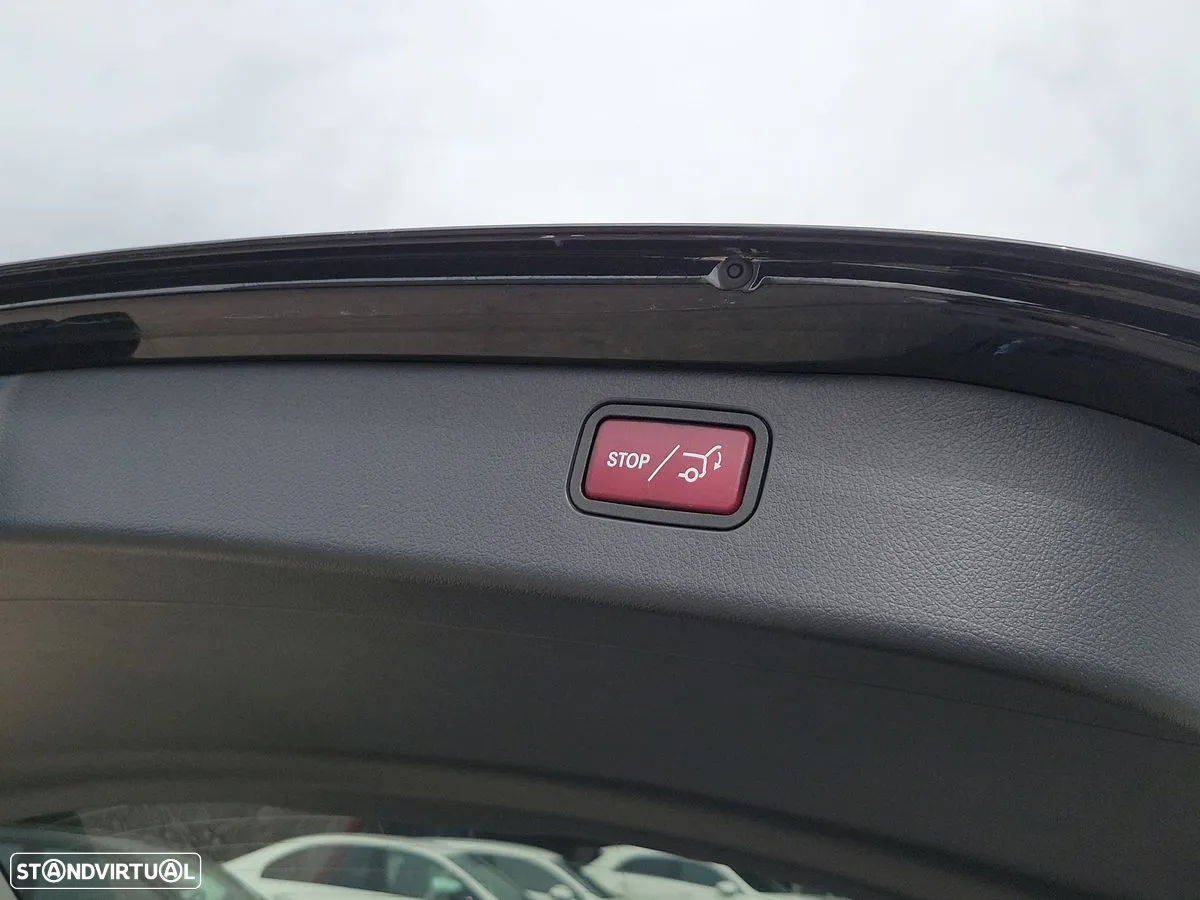 Mercedes-Benz C 300 e AMG Line - 19