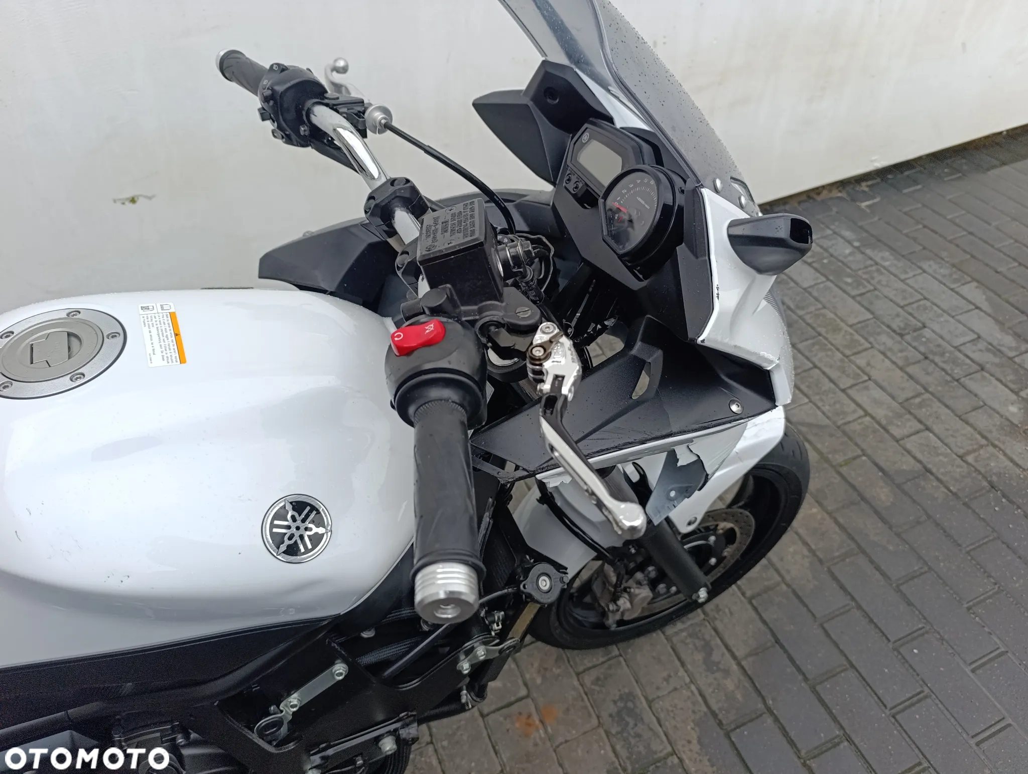 Yamaha XJ - 28