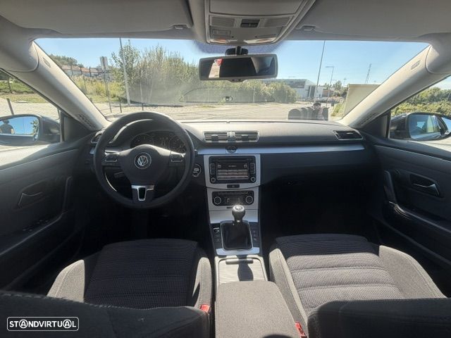 VW Passat CC 2.0 TDi BlueMotion - 38