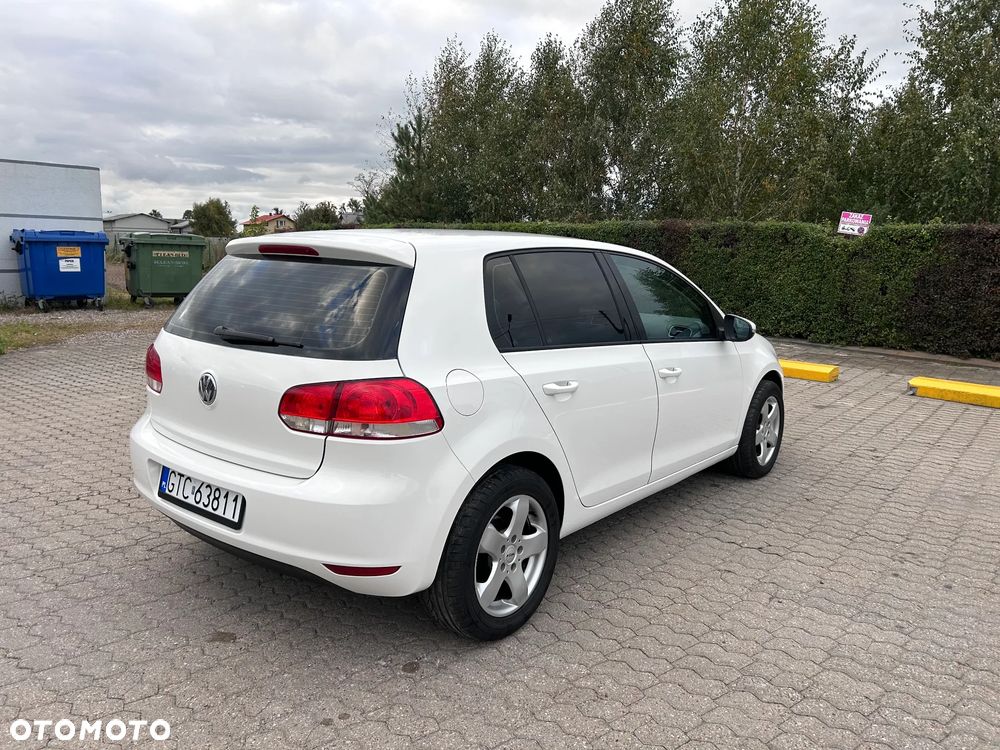 Volkswagen Golf - 5