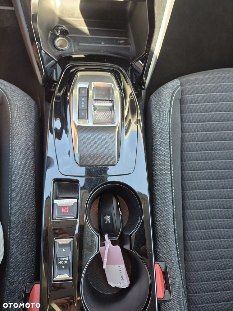 Peugeot 208 50kWh Style - 8