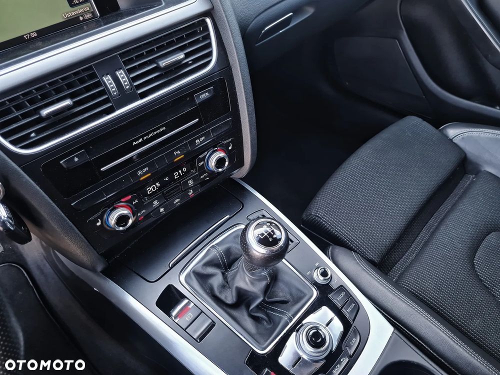 Audi A4 Avant 2.0 TDI DPF clean diesel quattro S line Sportpaket - 32