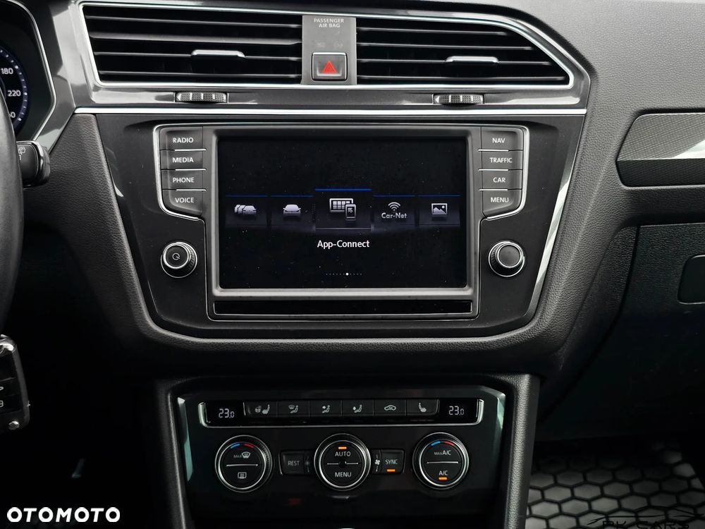 Volkswagen Tiguan 2.0 TDI SCR 4MOTION DSG Highline - 27