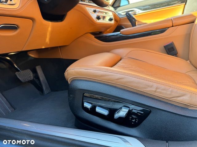 BMW Seria 7 740d xDrive - 7