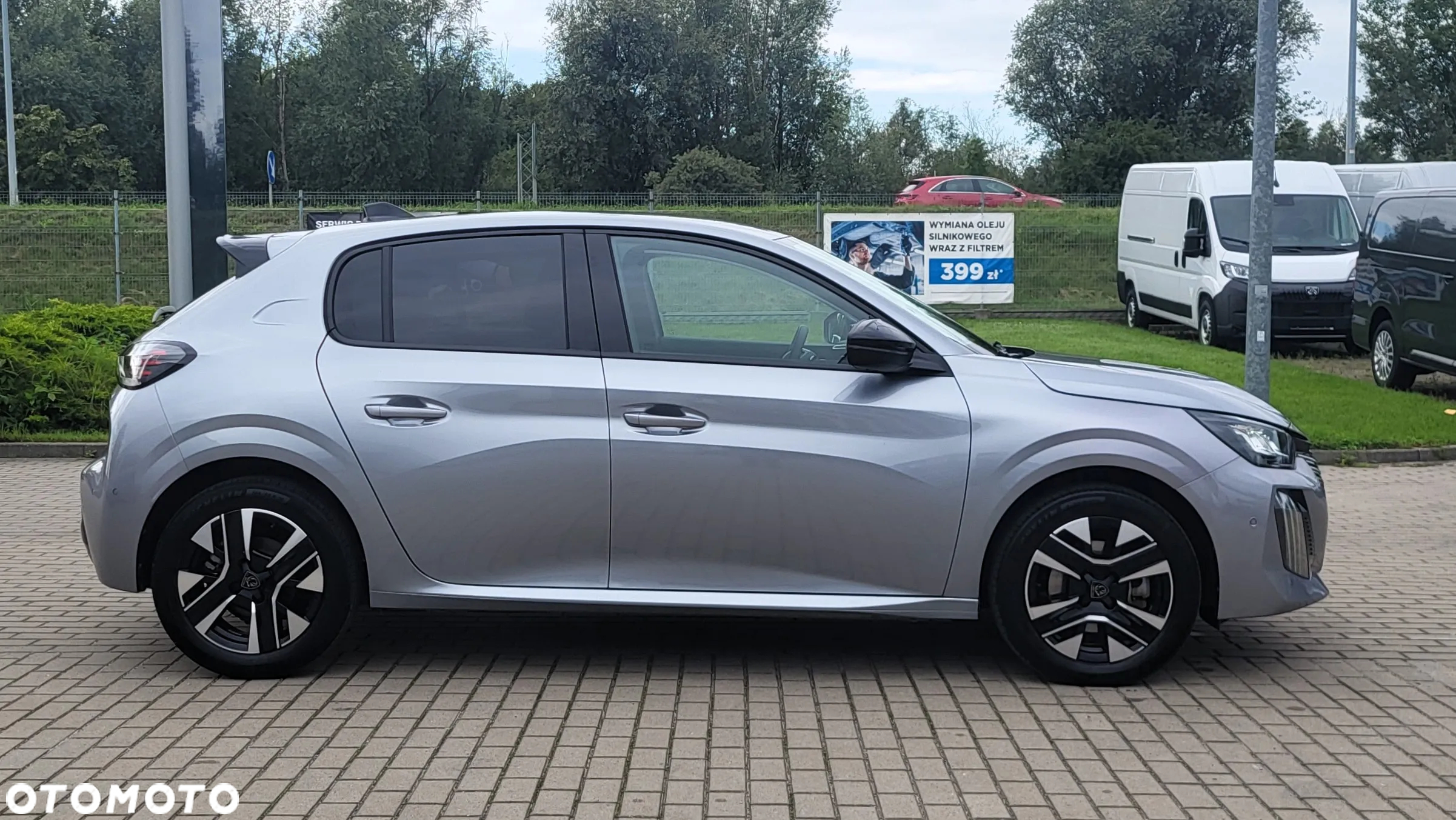 Peugeot 208 1.2 mHEV Allure - 4
