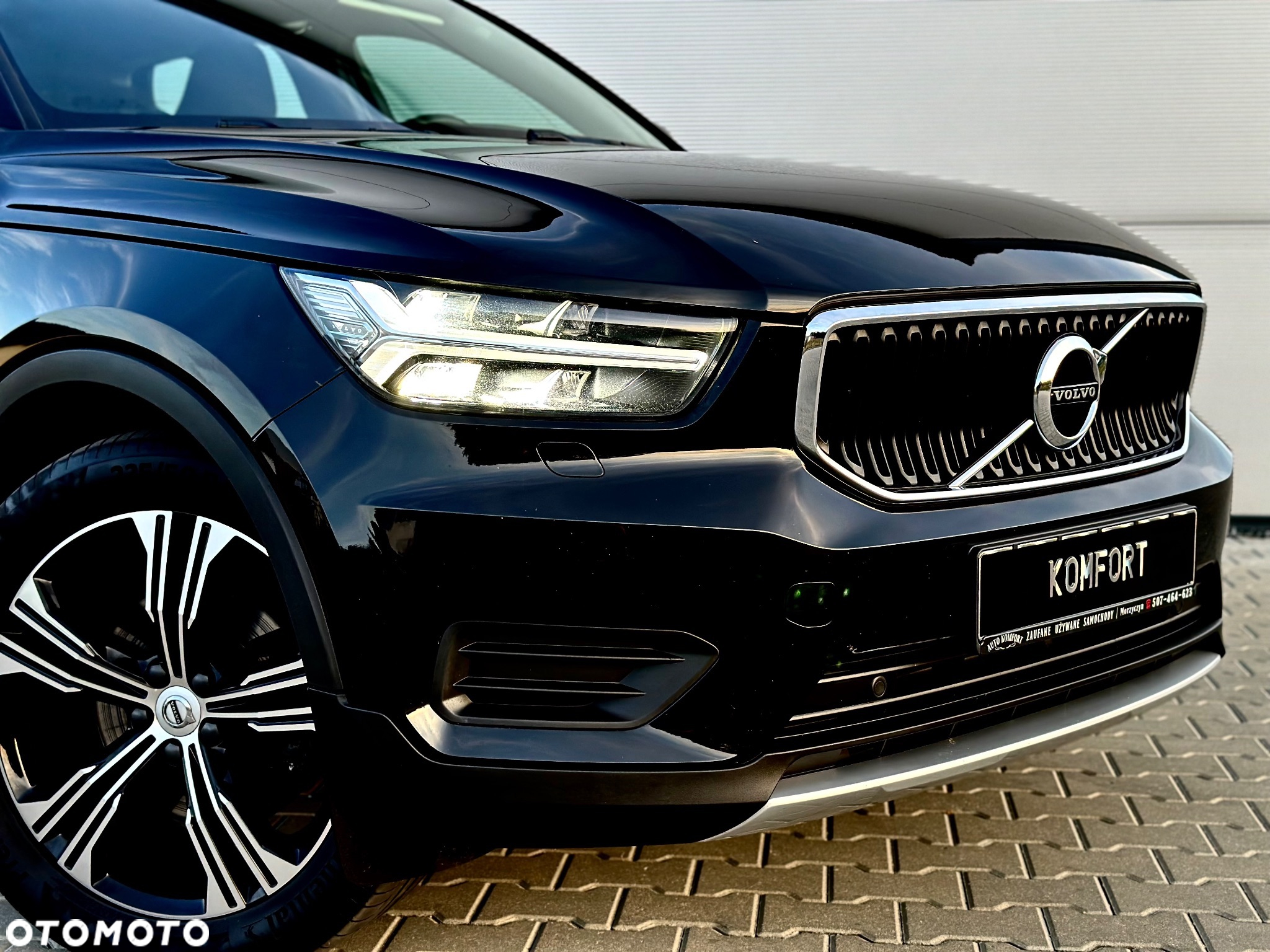 Volvo XC 40 D4 AWD Momentum Pro - 12