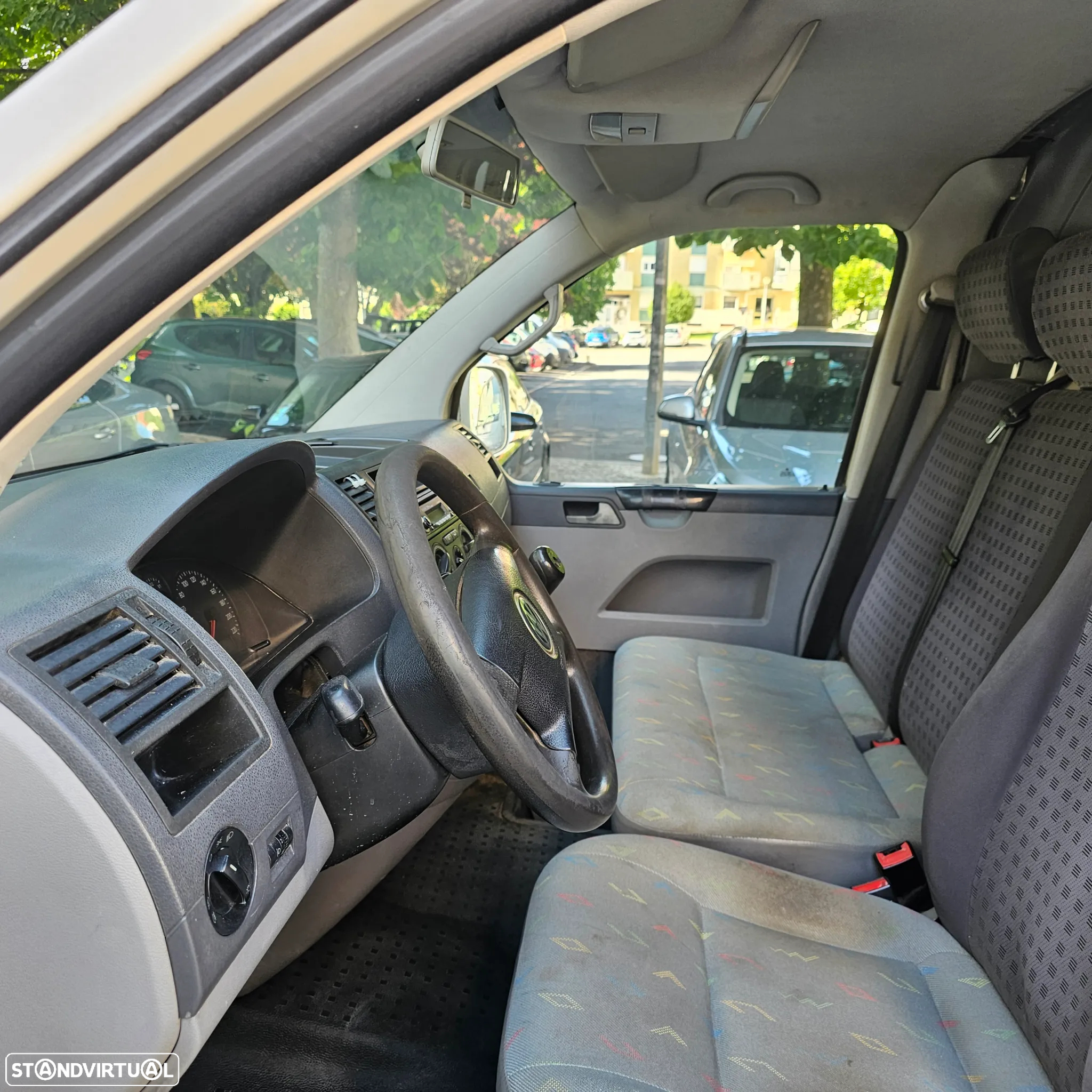 VW Transporter 2.5 TDI A/C - 15