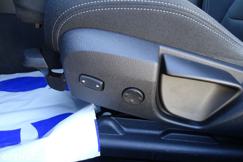 BMW 3GT 320i GPF Sport Line sport - 23