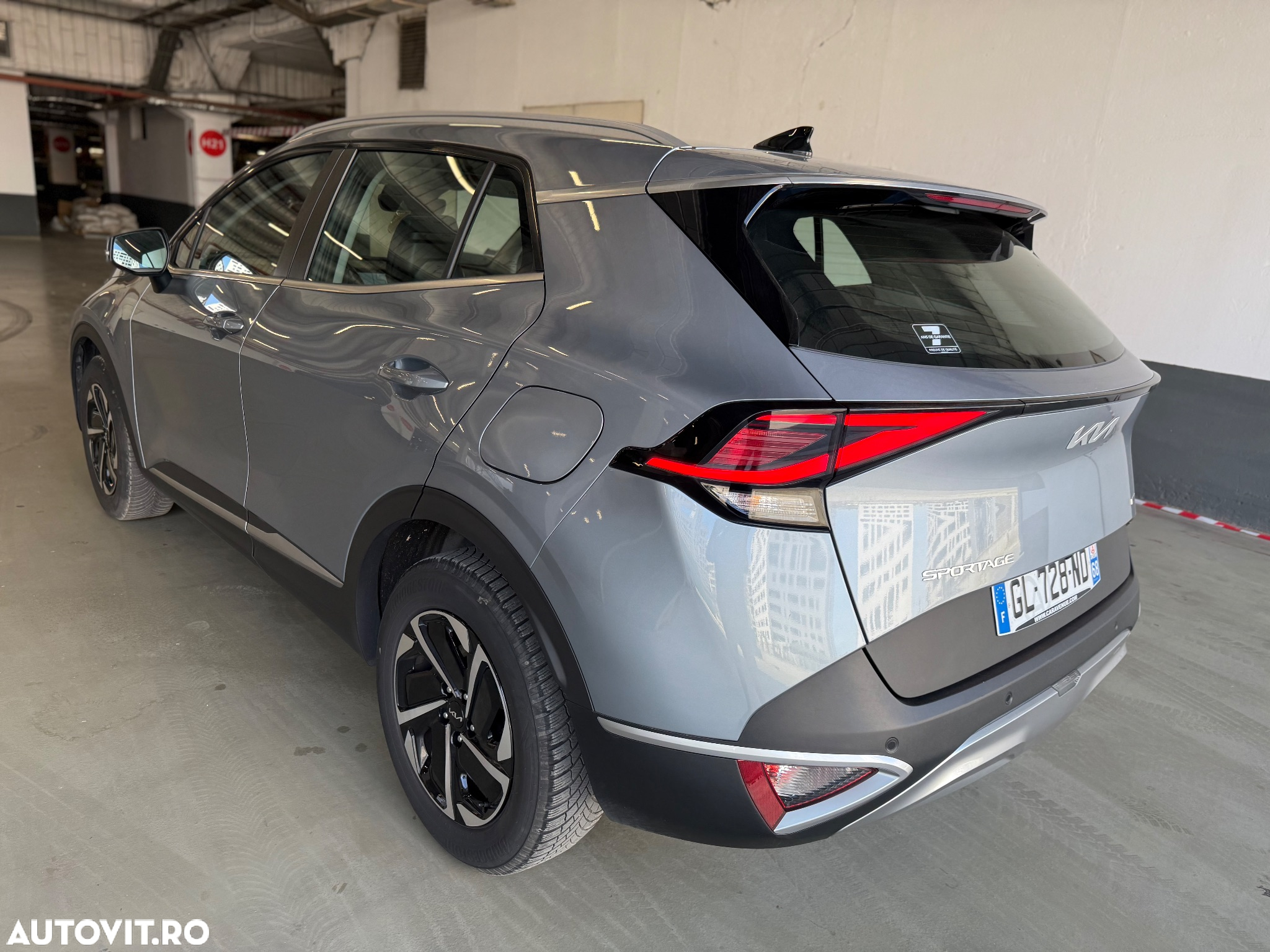 Kia Sportage 1.6T-GDI Hybrid 2WD Aut. Vision - 30