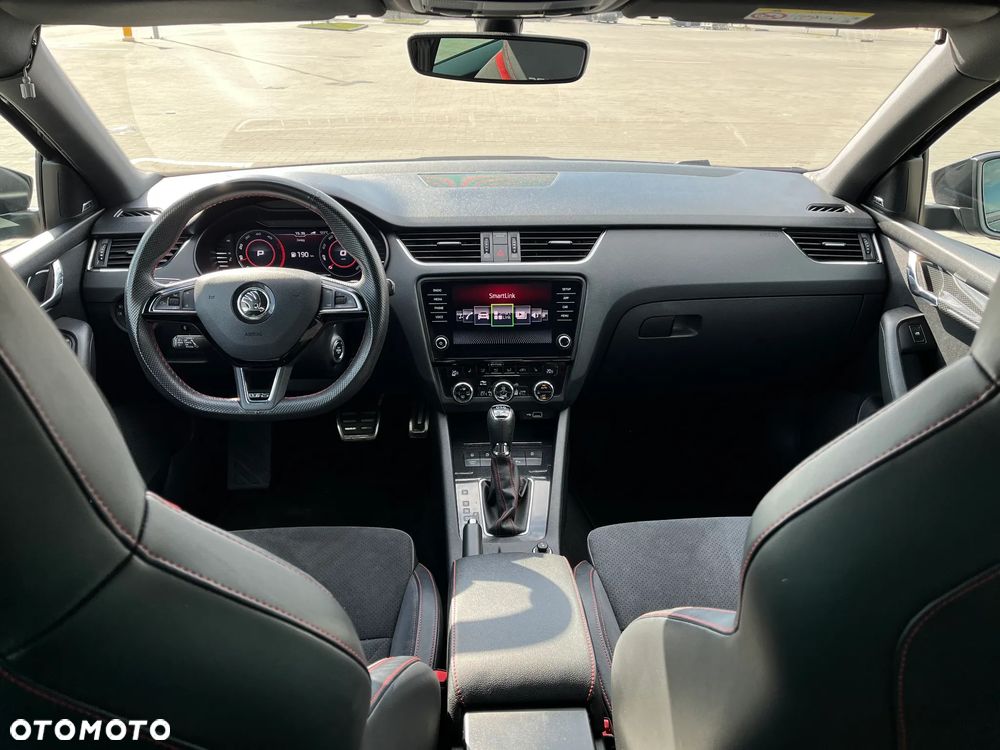 Skoda Octavia 2.0 TDI SCR 4x4 RS DSG - 6