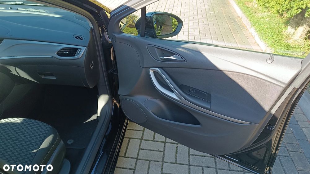 Opel Astra 1.4 Turbo Edition - 21