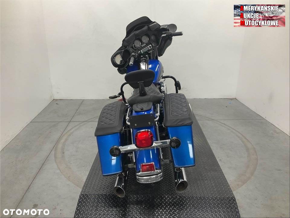 Harley-Davidson FLHTCU Ultra - 4