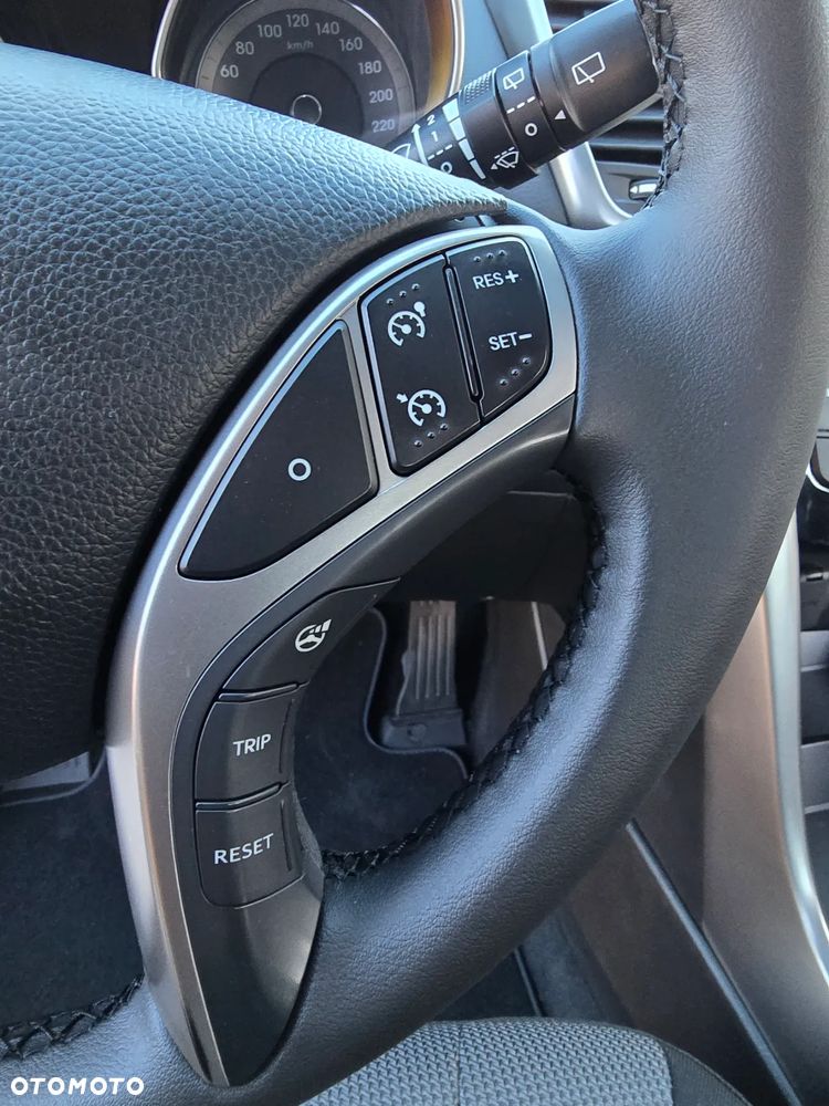 Hyundai i30 1.6 Fifa World Cup Edition - 17