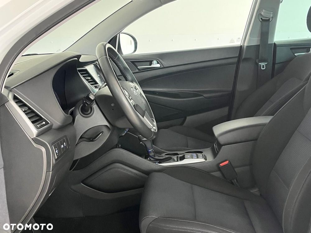 Hyundai Tucson 1.7 CRDI BlueDrive Style 2WD DCT - 12