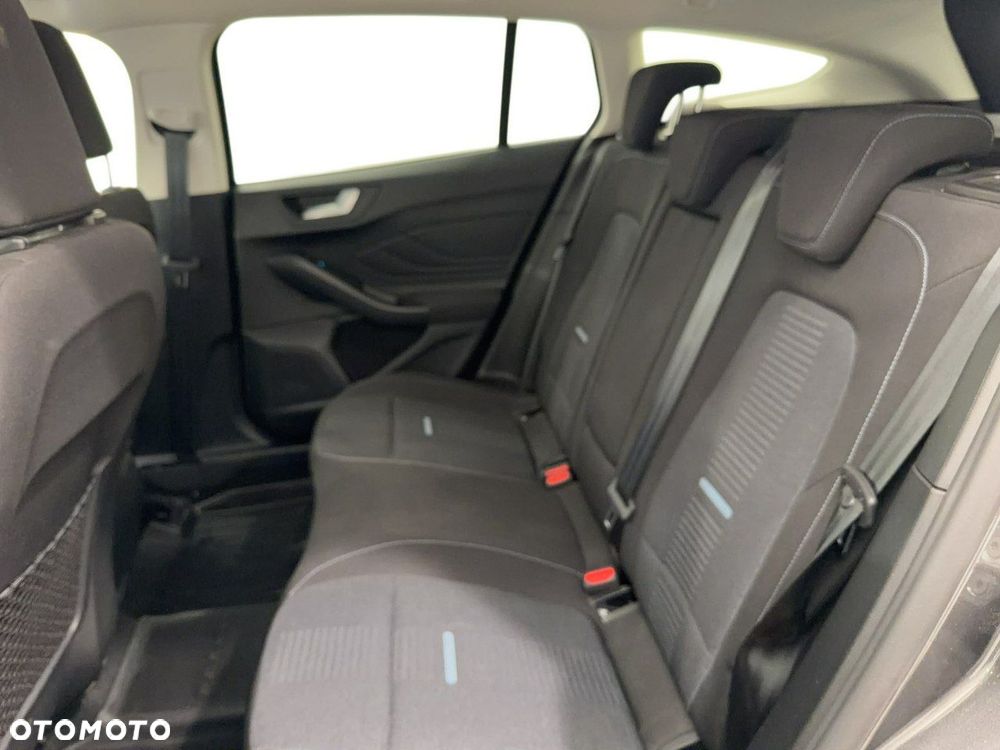 Ford Focus - 11