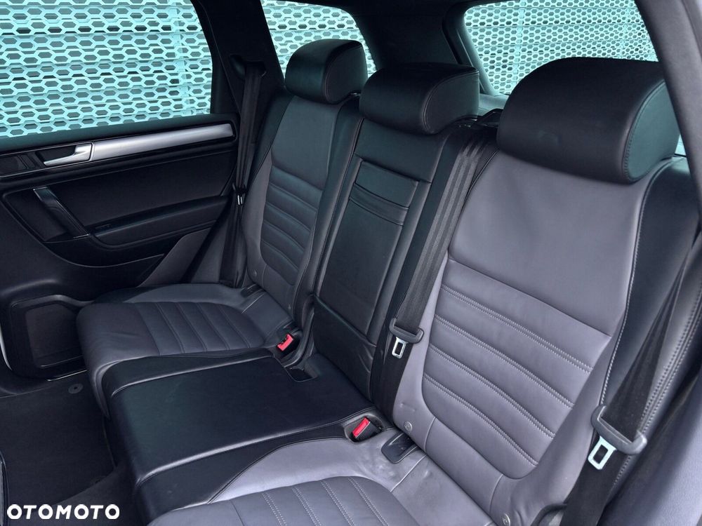 Volkswagen Touareg - 23