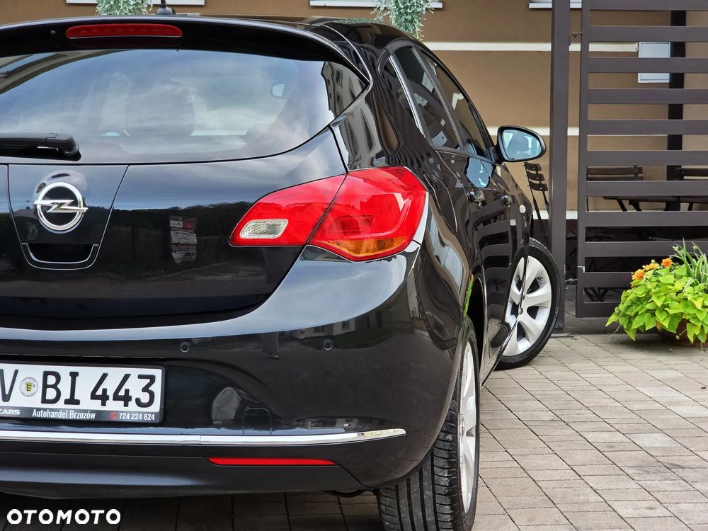 Opel Astra 1.4 Turbo Cosmo - 23