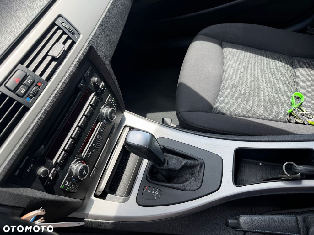 BMW Seria 3 318i Edition Sport - 7