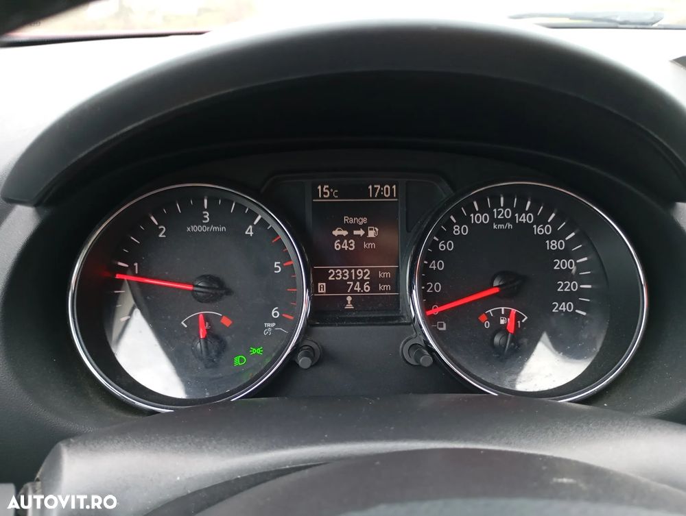 Nissan Qashqai 1.5 dCi DPF acenta - 3