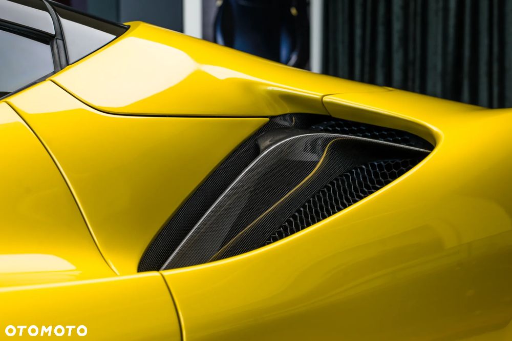 Ferrari SF90 Spider - 19