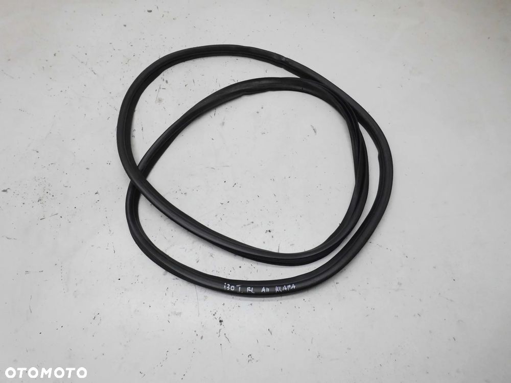 USZCZELKA KLAPY TYLNEJ BAGAŻNIKA HYUNDAI I30 I LIFT HATCHBACK 2007-2012r. ORYGINAŁ