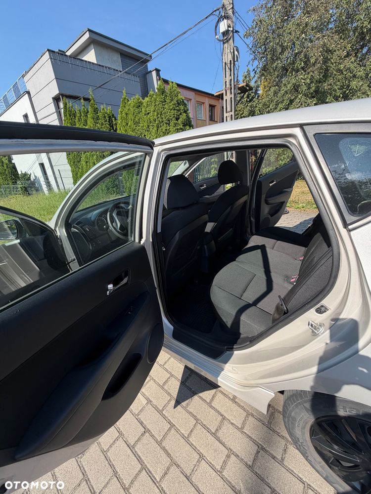 Hyundai i30 1.4 Comfort EU5 - 10