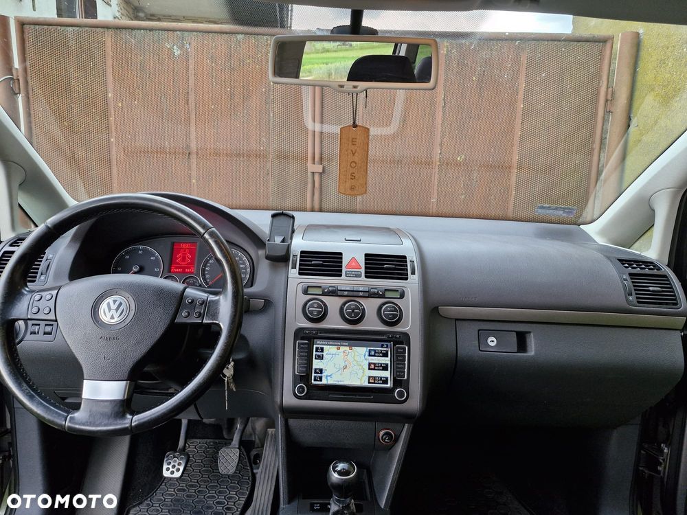 Volkswagen Touran 2.0 TDI DPF Cross - 13