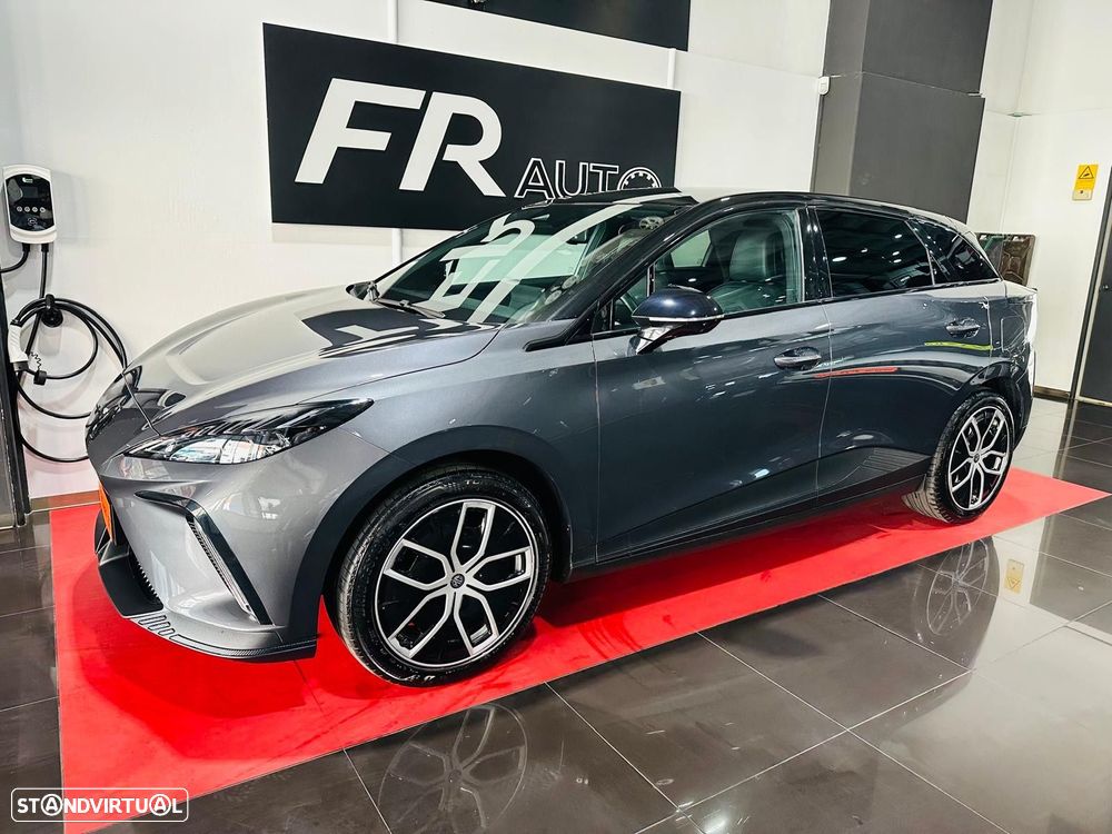 MG MG4 64 kWh Luxury - 1
