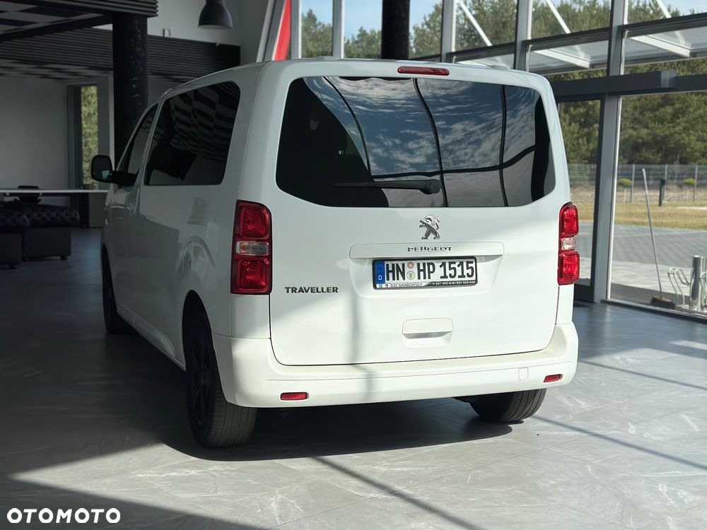 Peugeot Traveller - 7