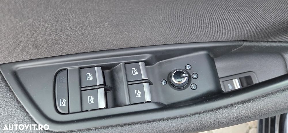 Audi A4 40 TDI quattro S tronic Advanced - 24