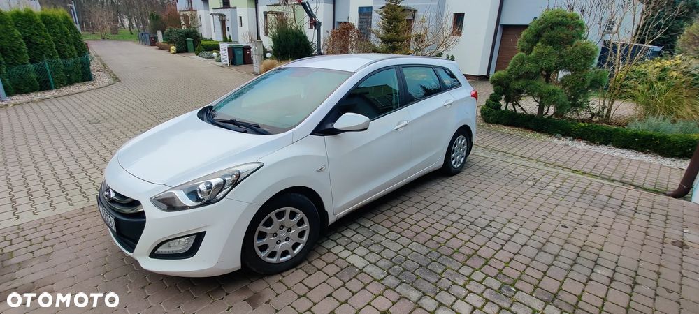 Hyundai i30 1.6 CRDi Classic + - 8