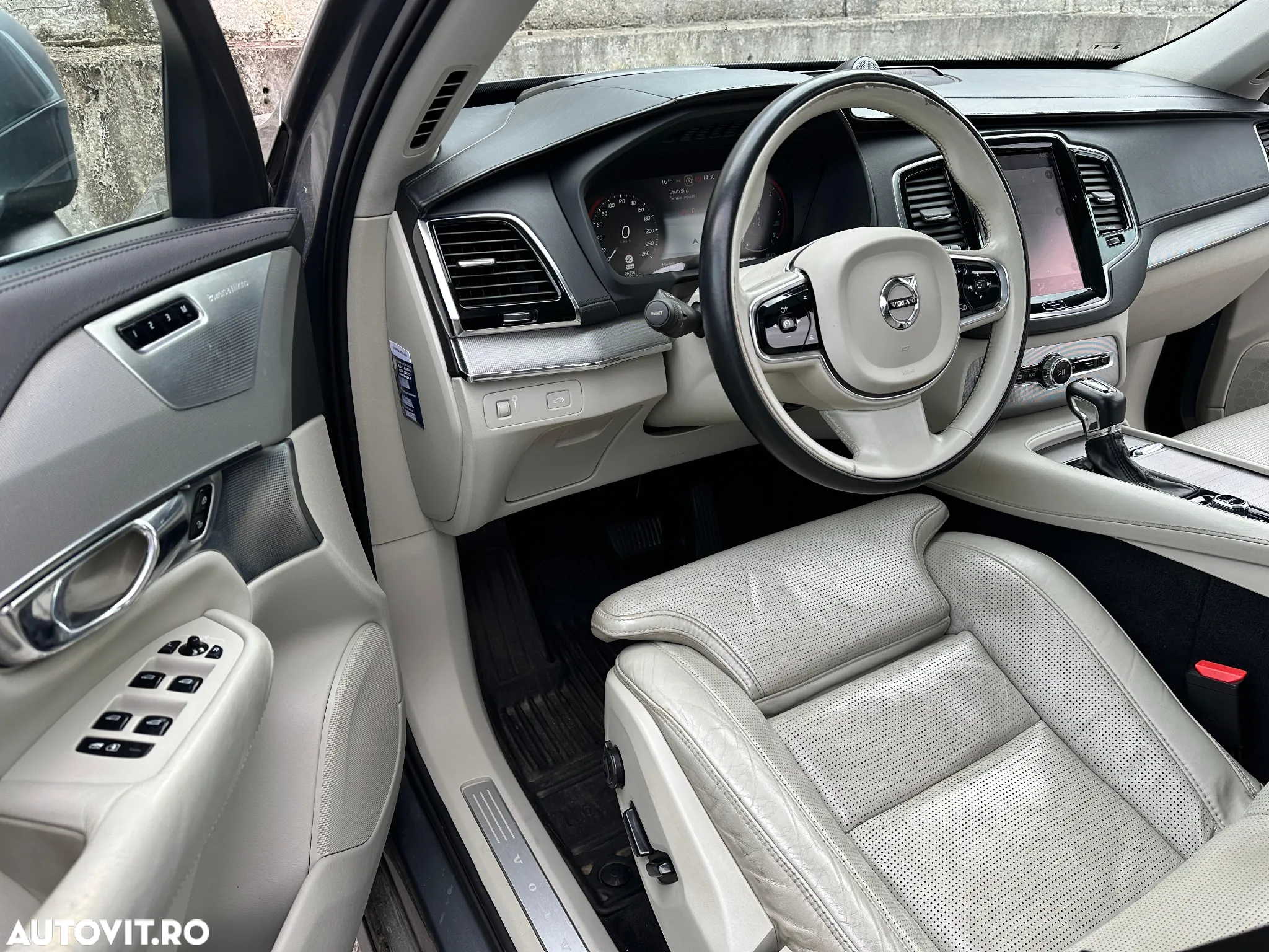 Volvo XC 90 D5 AWD Geartronic Inscription - 25