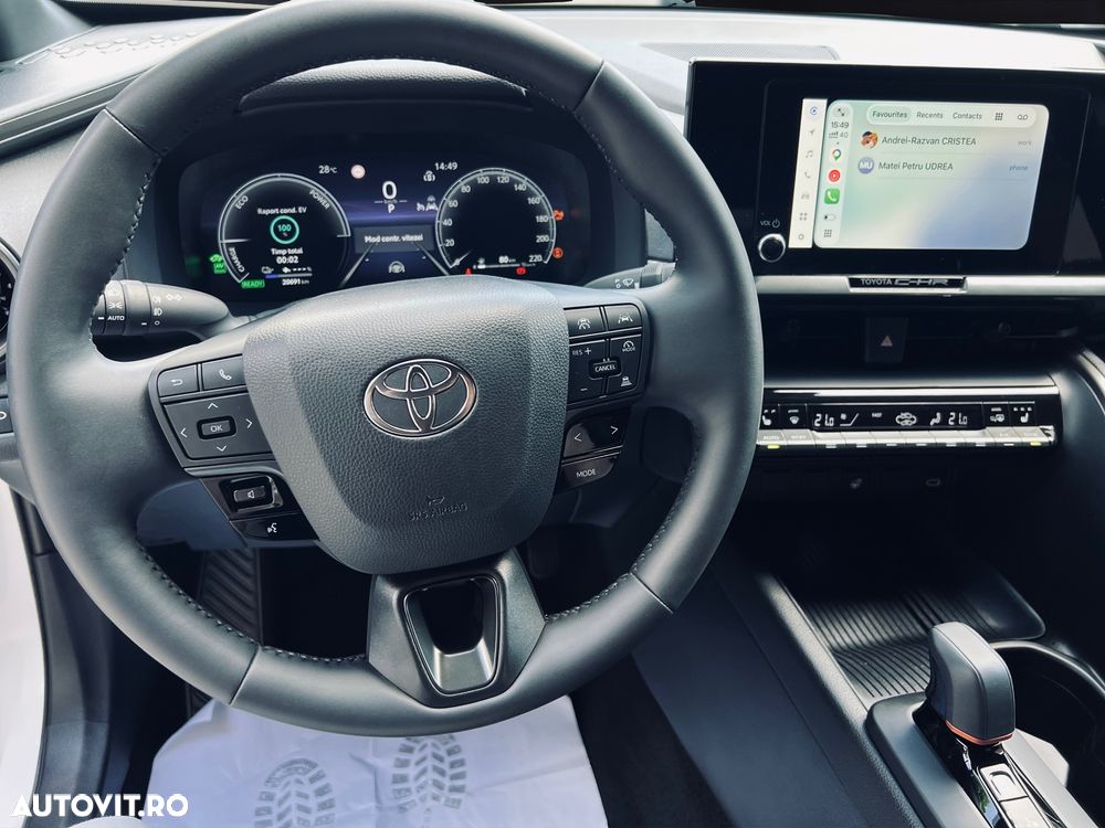 Toyota C-HR 2.0 PHEV 223 CP 4x2 CVT Premiere Edition - 10